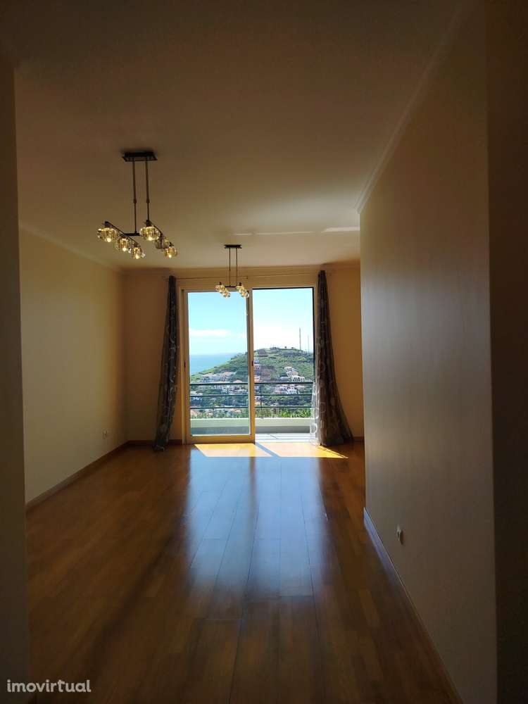 Apartamento T2, situado na zona do Lagar – Câmara de Loboss - Grande imagem: 2/17