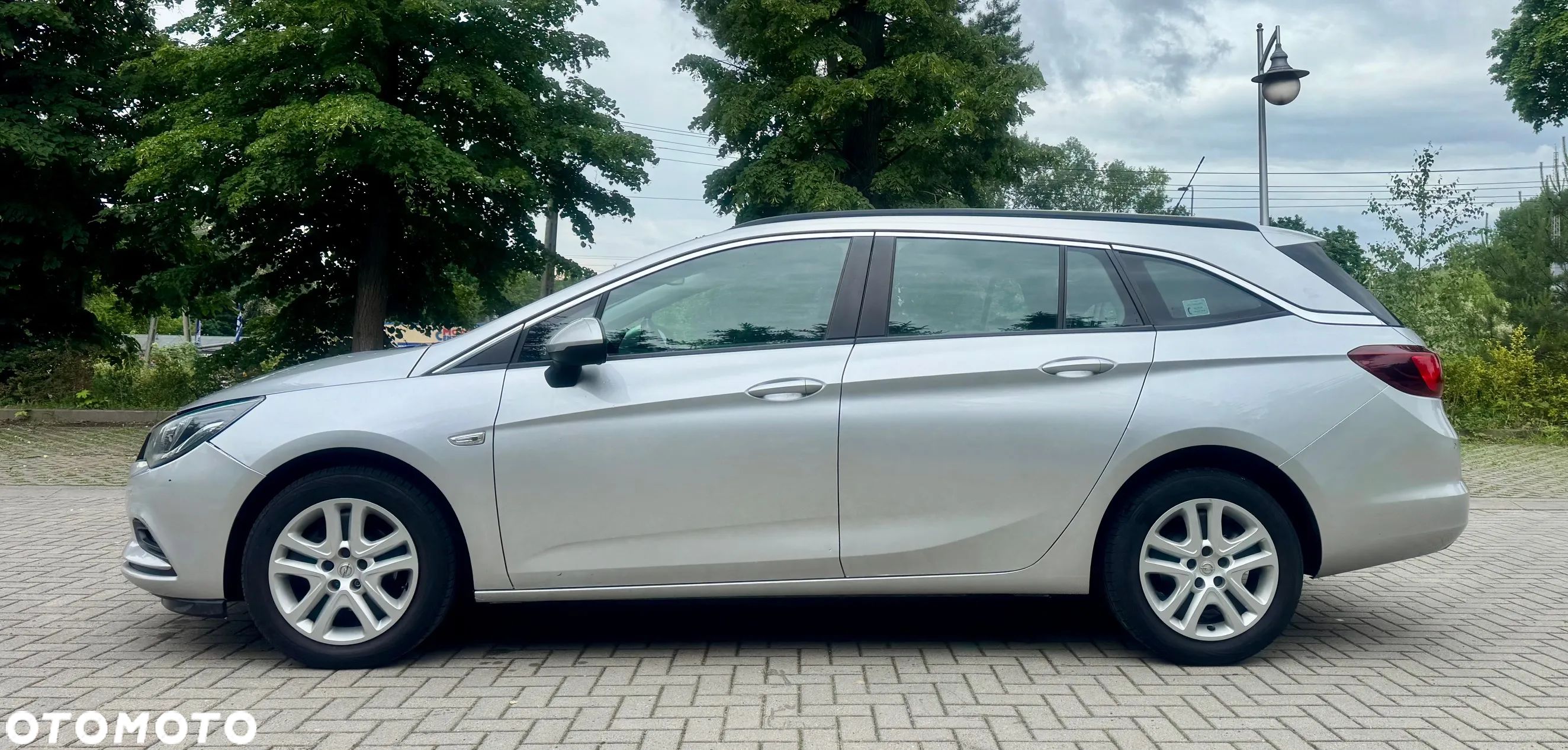 Opel Astra V 1.6 CDTI Enjoy - 1