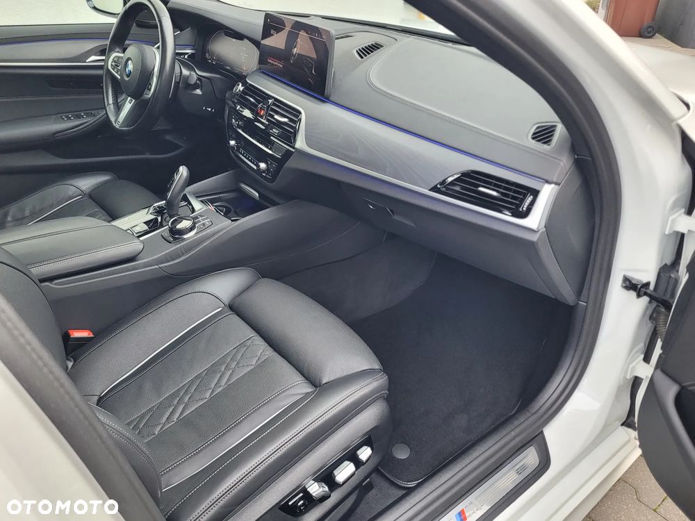 BMW Seria 5 540i xDrive M Sport sport - 12