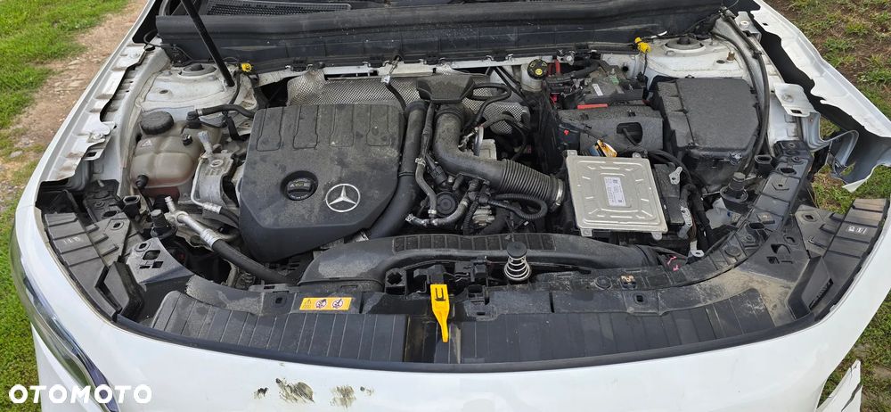 Mercedes-Benz GLB 200 AMG Line 7G-DCT - 11