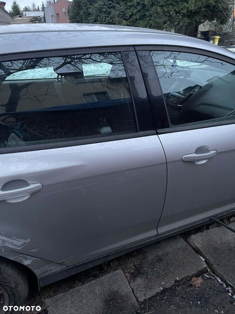 Ford Focus 1.5 EcoBoost Trend ASS - 14