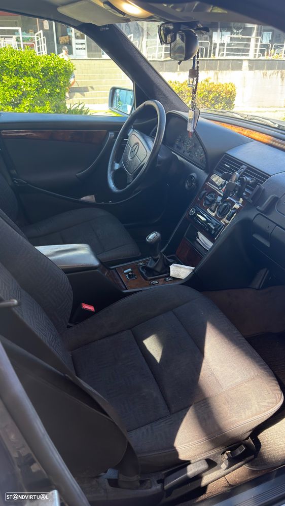 Mercedes-Benz C 180 Elegance - 6