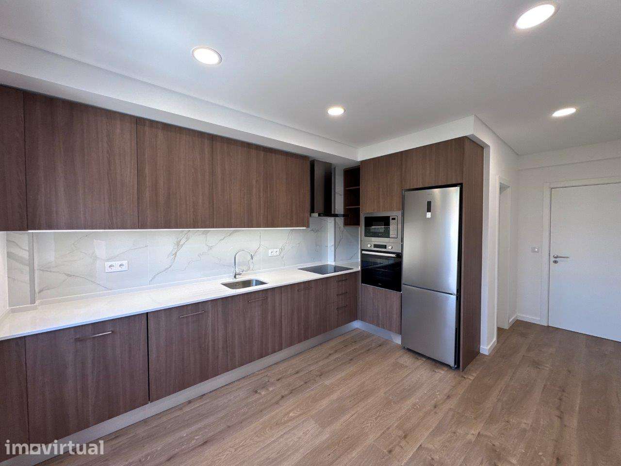 T2 Totalmente Remodelado e Equipado - 92 m² – Pinhal Novo - Grande imagem: 2/26