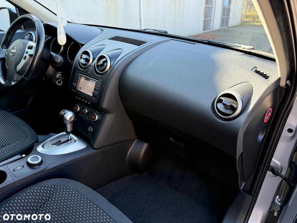 Nissan Qashqai - 14