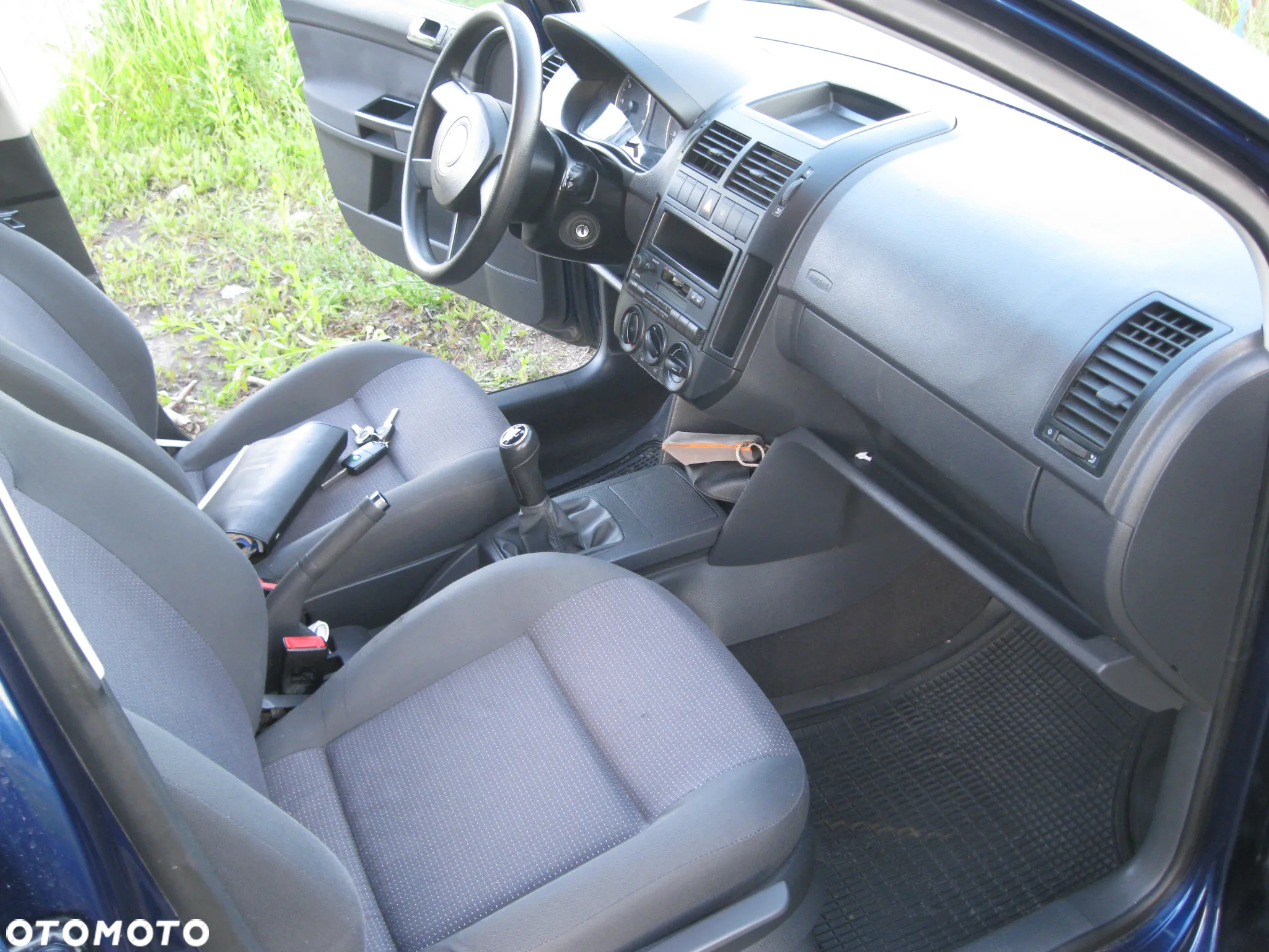 Volkswagen Polo 1.4 16V Basis - 7