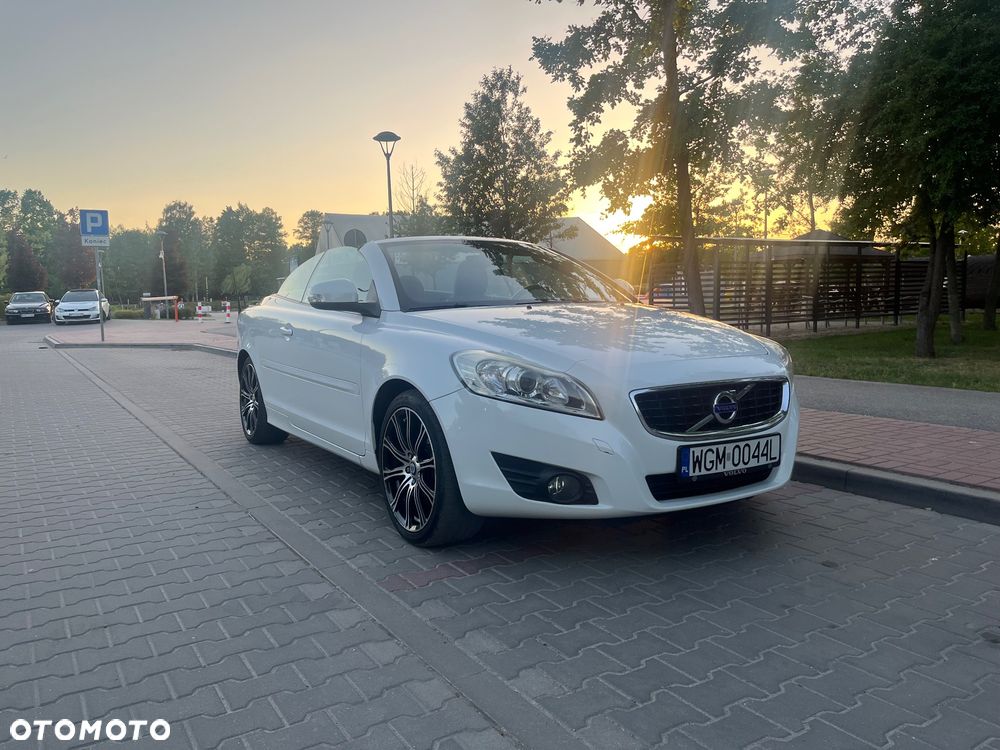 Volvo C70 D3 Momentum - 1