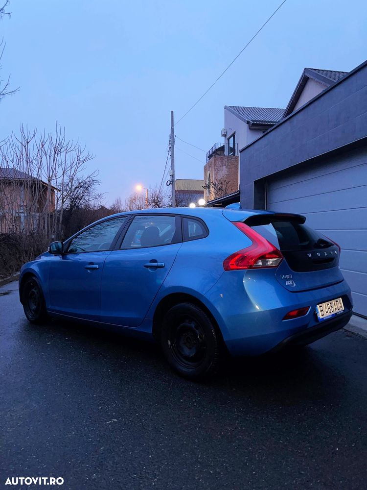 Volvo V40 D2 Kinetic - 4