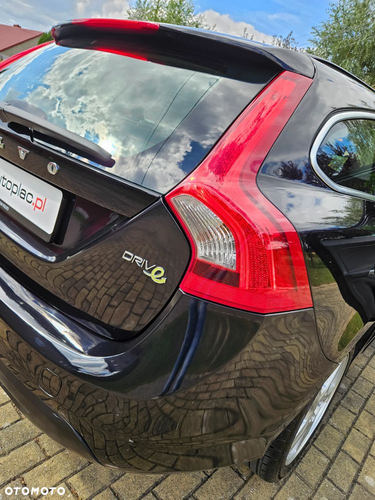 Volvo V60 D2 Kinetic - 36
