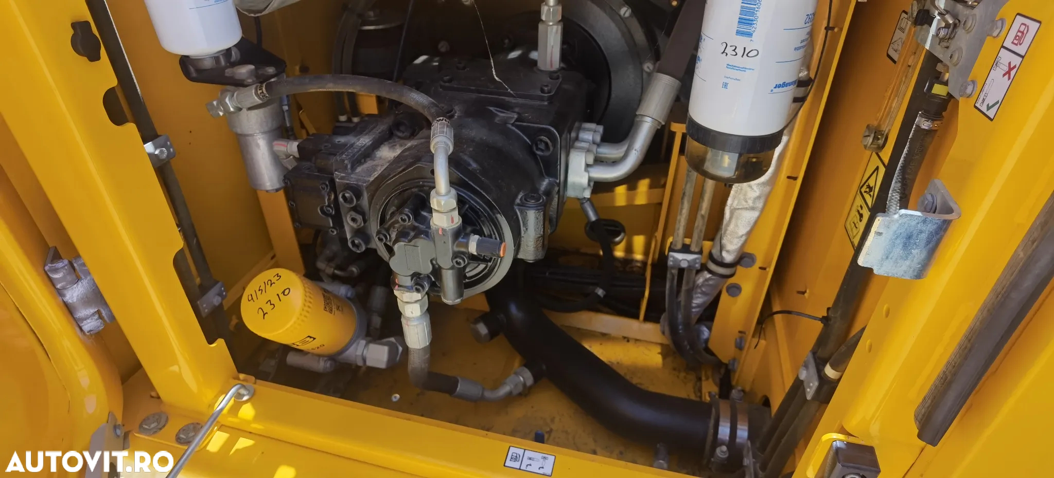 JCB 220 X LC - 6