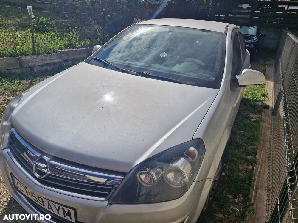 Opel Astra 1.6i Essentia - 3