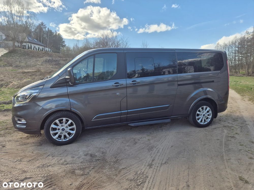 Ford Tourneo Custom - 4