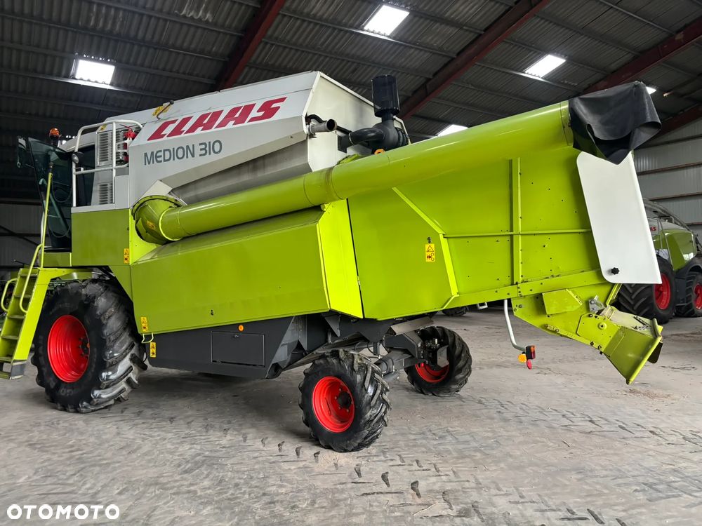Claas Medion 310 - 1
