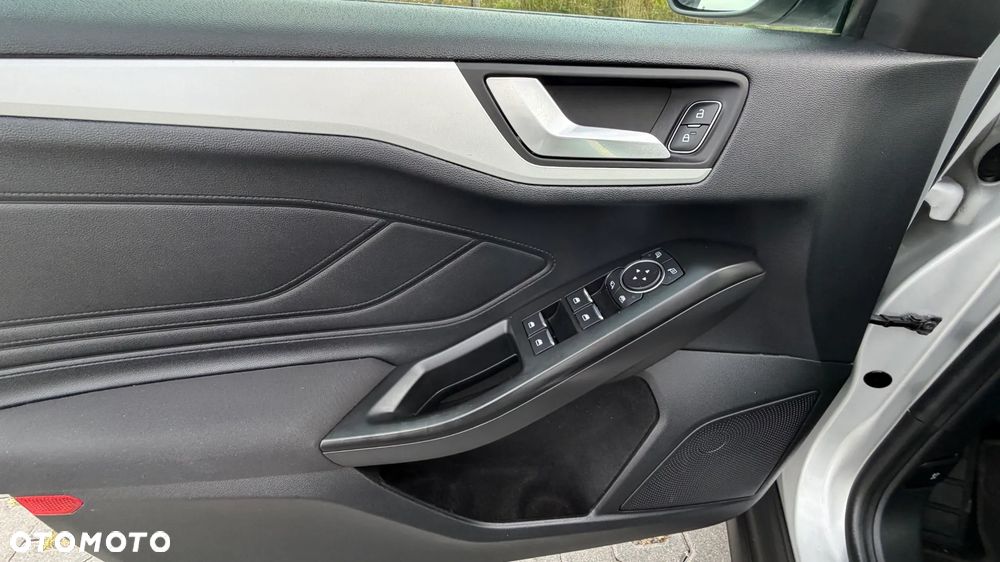 Ford Focus 2.0 EcoBlue Titanium - 16