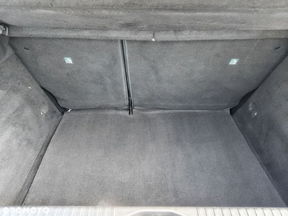 Renault Clio - 28