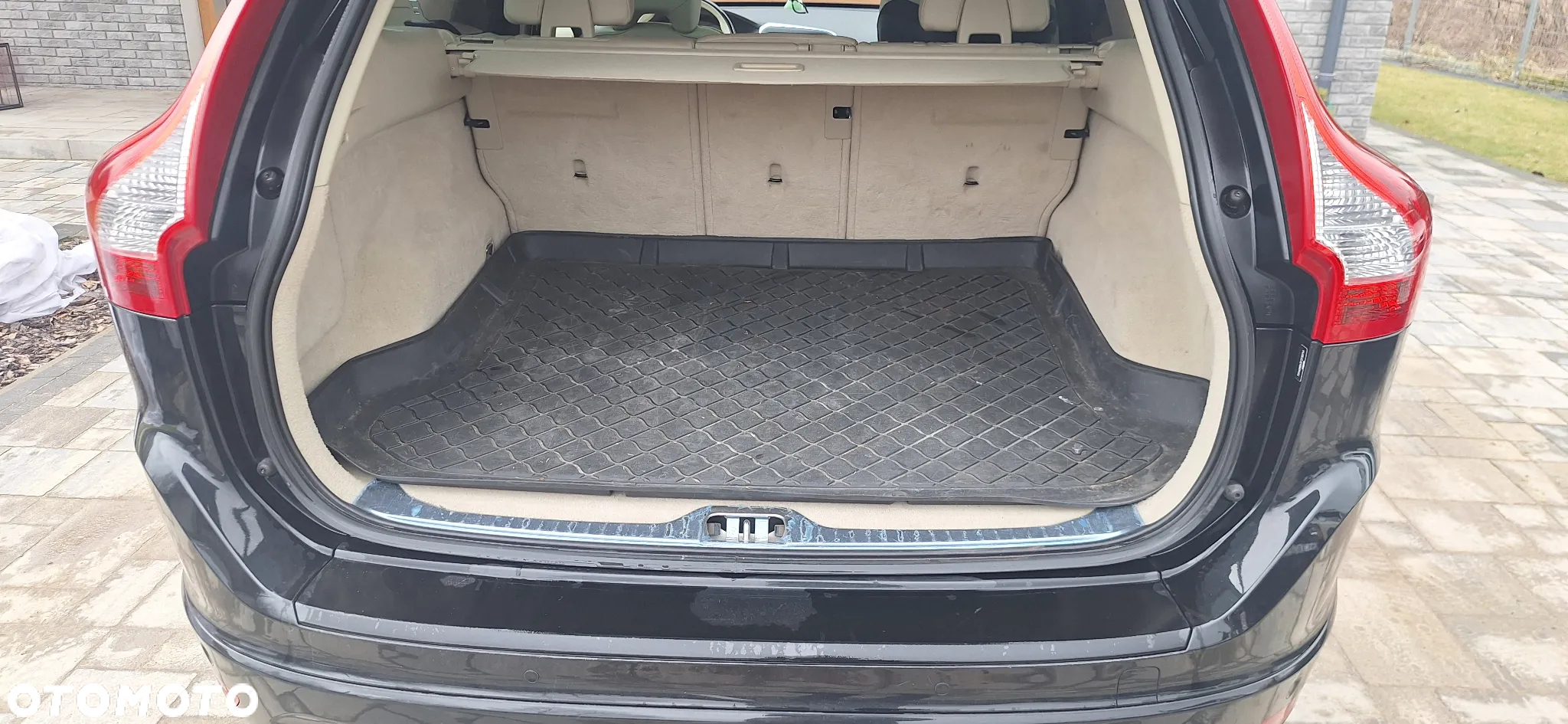 Volvo XC 60 T5 Drive-E Momentum - 9
