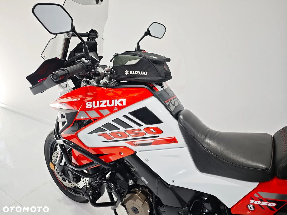 Suzuki V-STROM - 20