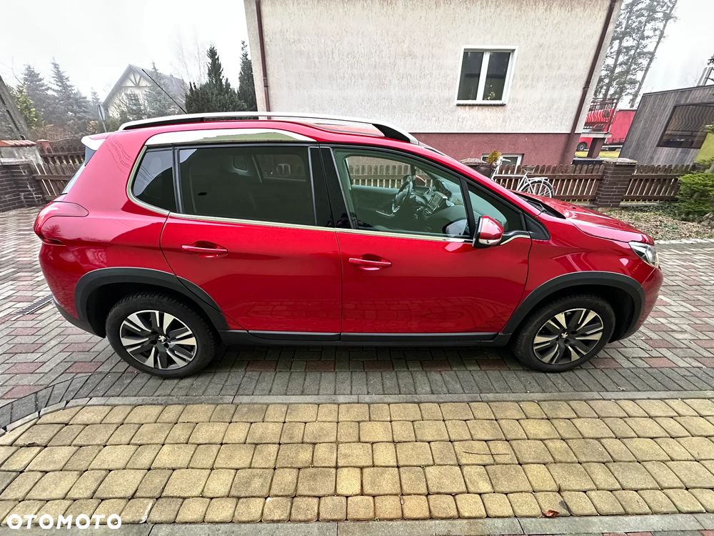 Peugeot 2008 1.2 Pure Tech GPF Allure S&S EAT6 - 8