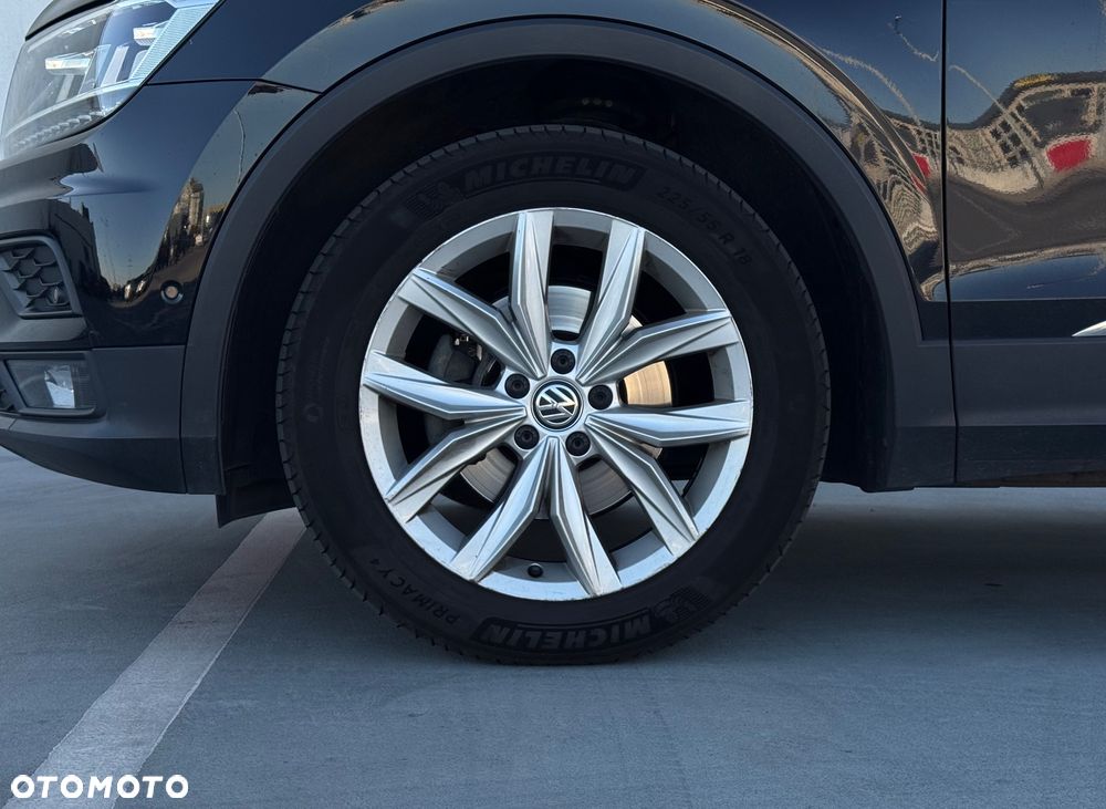Volkswagen Tiguan - 27