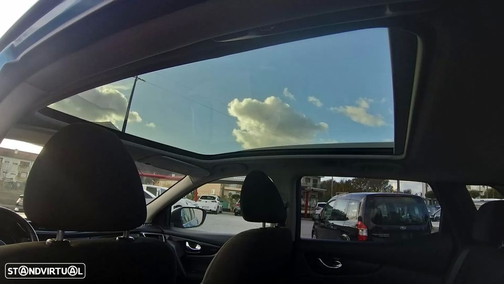 Nissan Qashqai 1.5 dCi N-Connecta RS+PS - 37