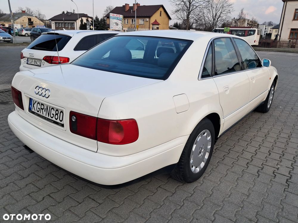 Audi A8 2.8 - 4