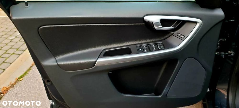 Volvo XC 60 - 29