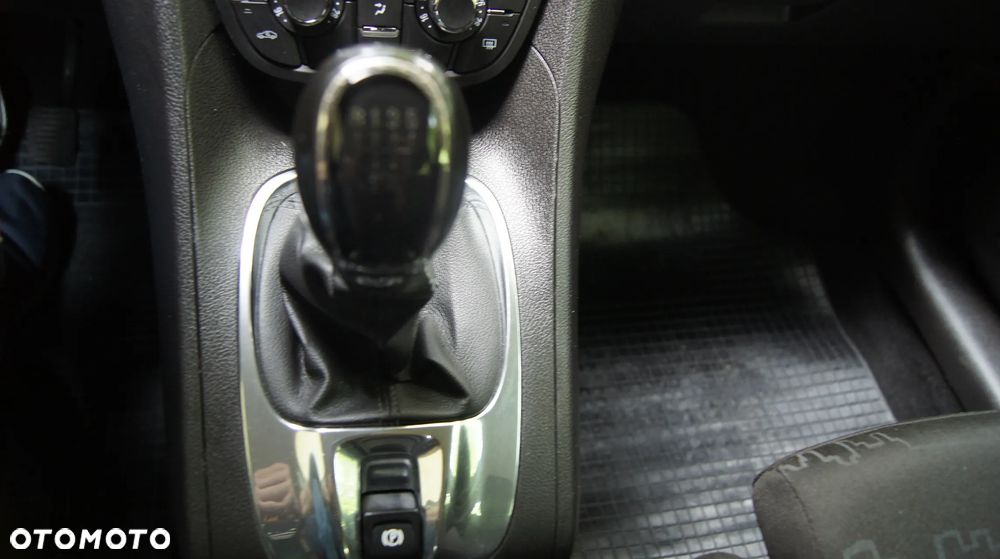 Opel Meriva - 26