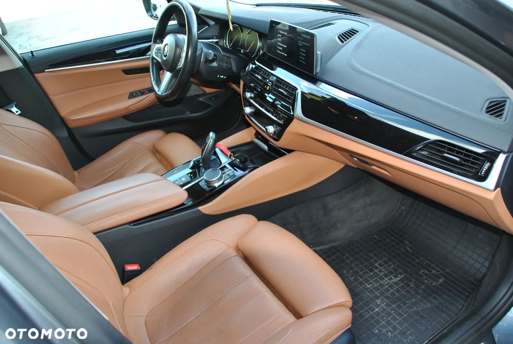 BMW Seria 5 520d Efficient Dynamics Luxury Line sport - 16