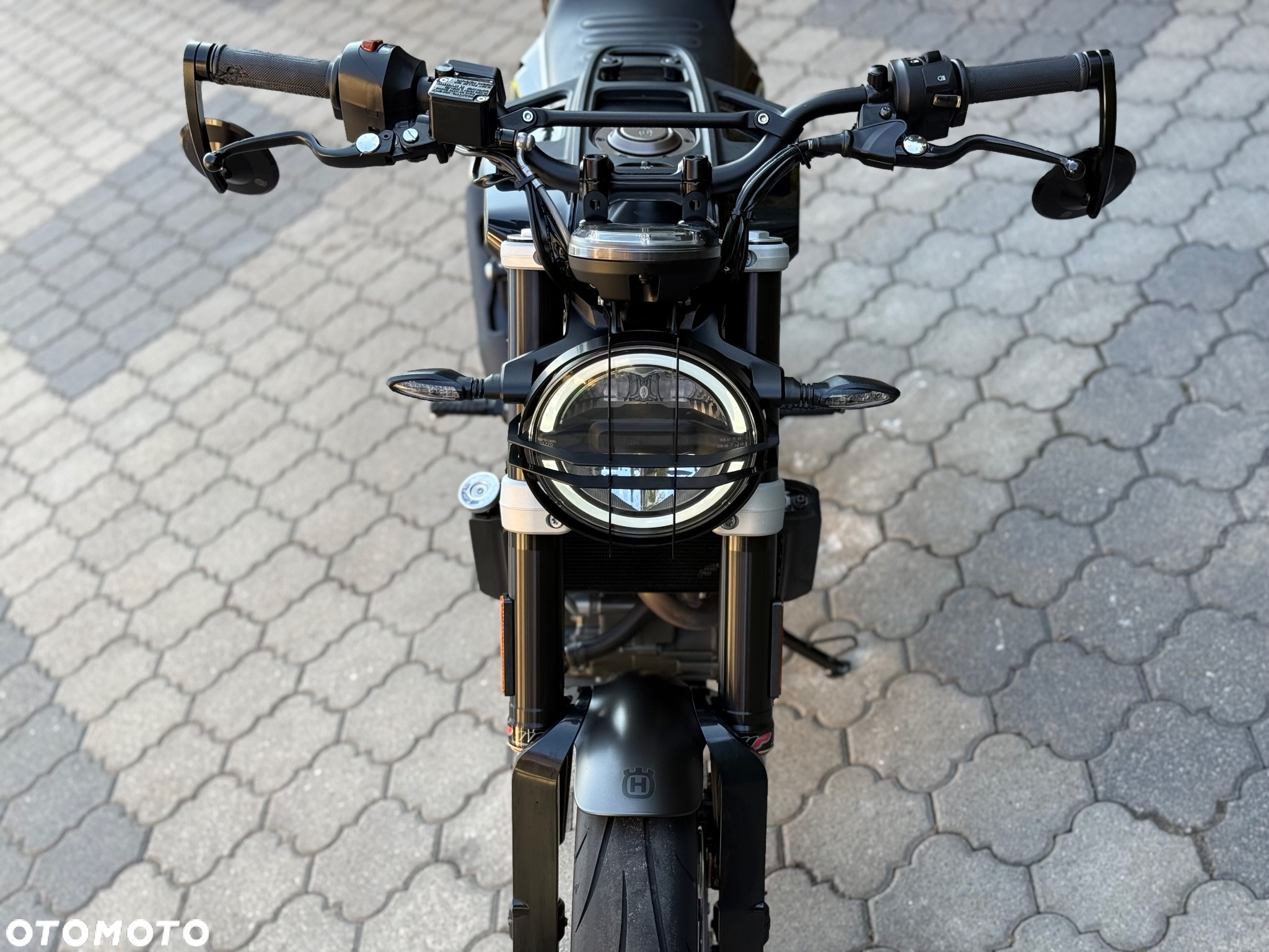 Husqvarna Svartpilen - 24