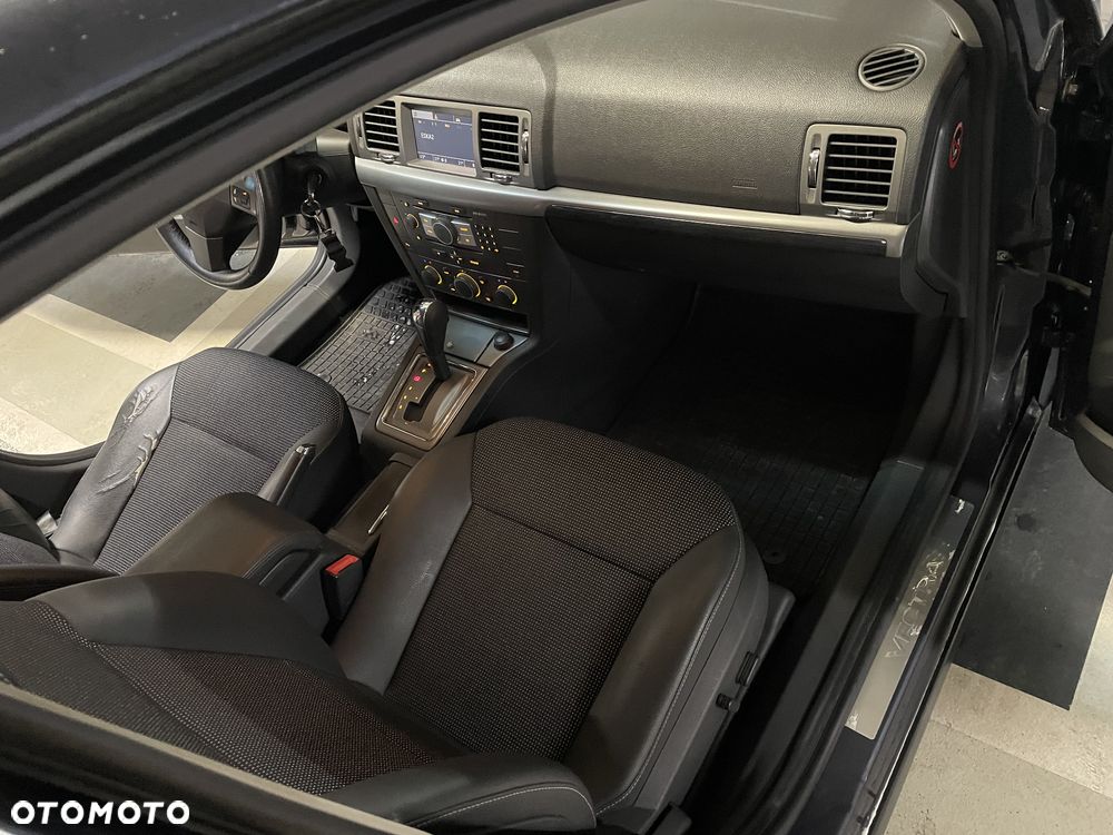 Opel Vectra 2.8 V6 Turbo Automatik Cosmo - 18