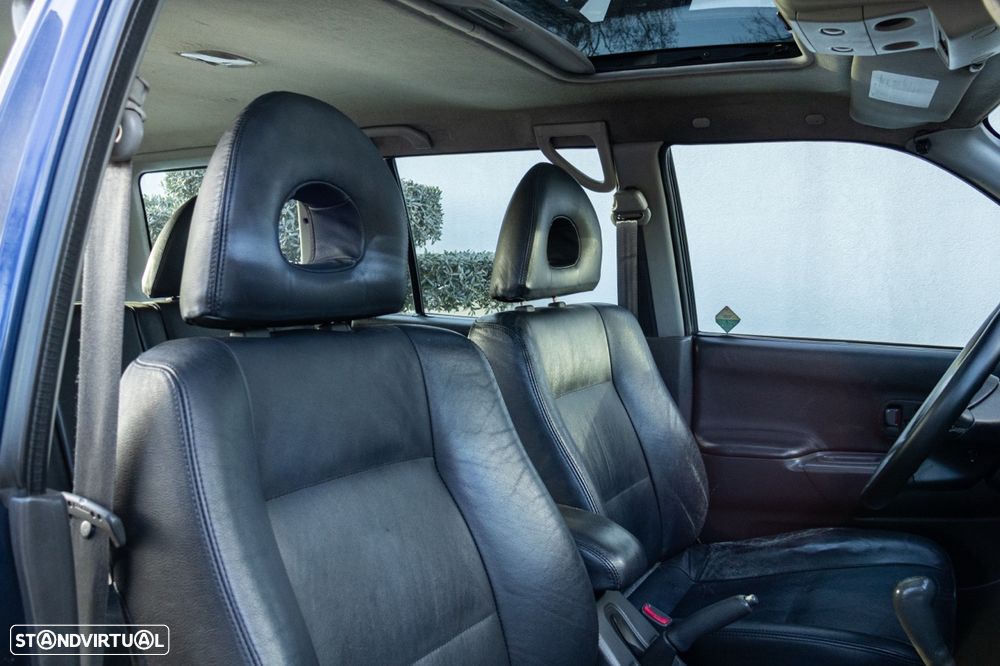 Mitsubishi Pajero Sport 2.5 TD GLS - 16