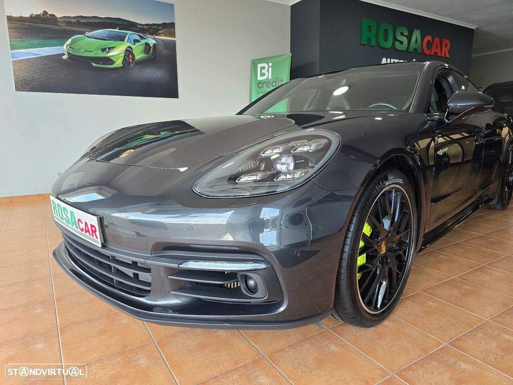 Porsche Panamera 4 E-Hybrid - 5