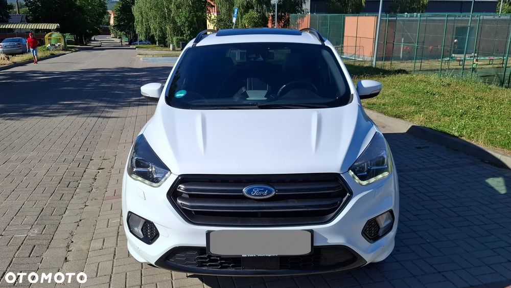 Ford Kuga 1.5 EcoBoost 2x4 ST-Line - 6