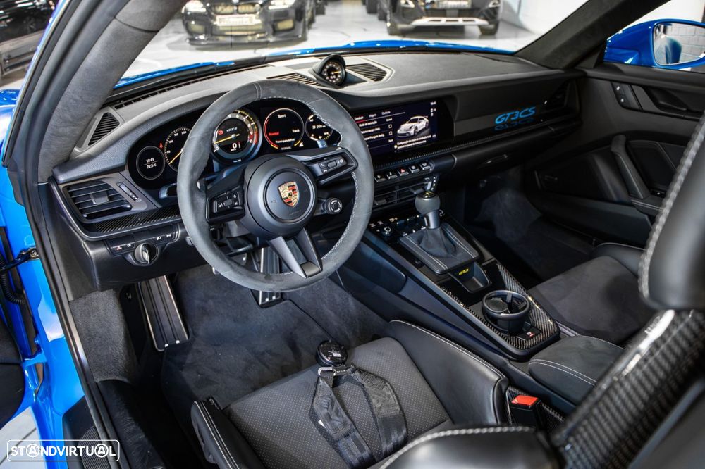 Porsche 911 (992) - 10
