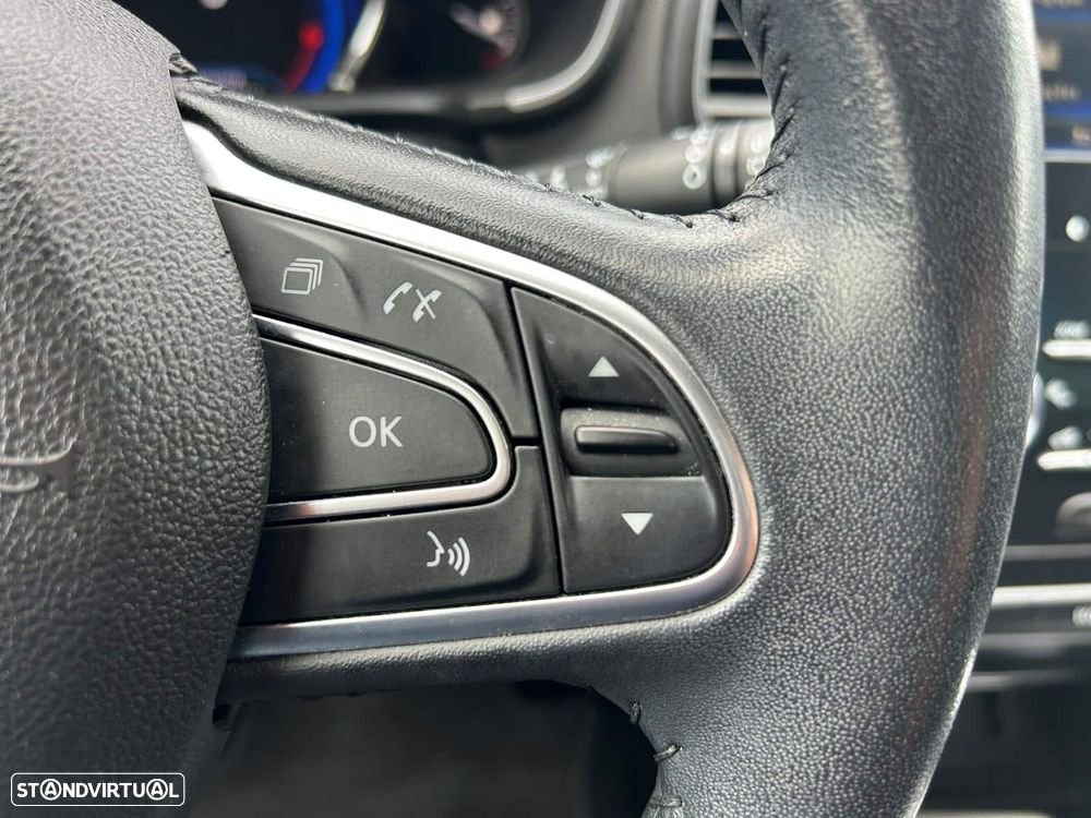Renault Mégane ENERGY TCe 130 EDC LIMITED - 20