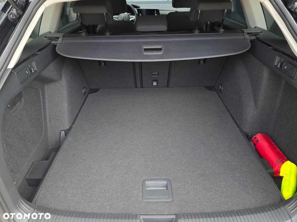 Volkswagen Golf 1.0 eTSI Life DSG - 11
