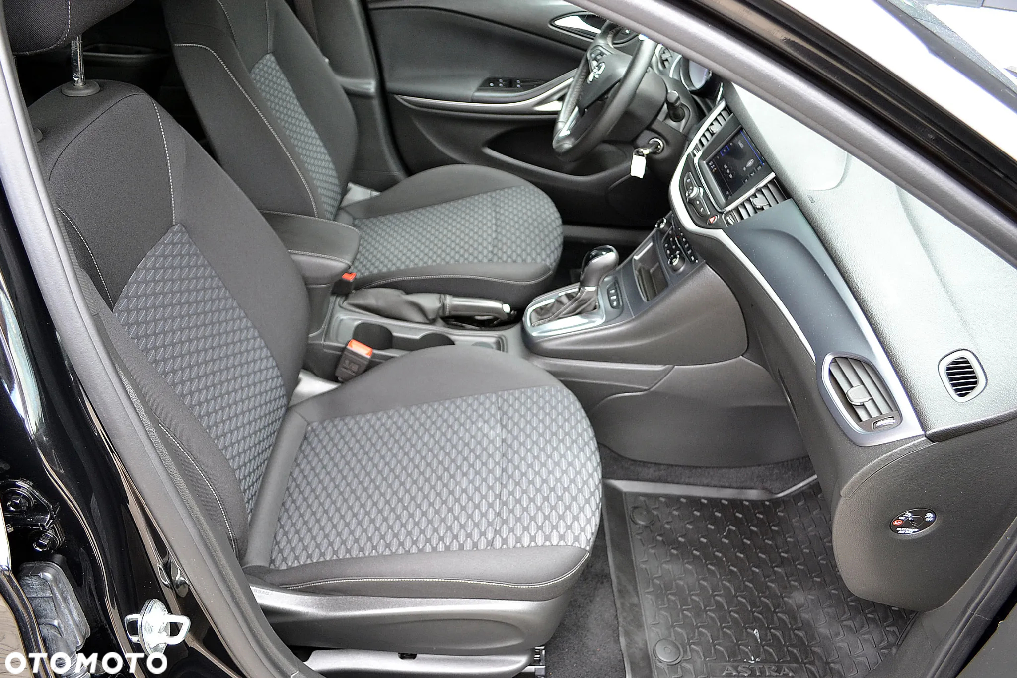 Opel Astra V 1.4 T 2020 S&S - 17