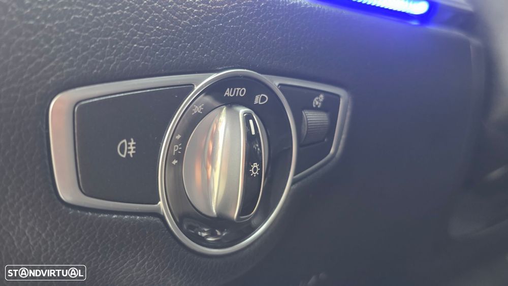 Mercedes-Benz E 220 d AMG Line - 30