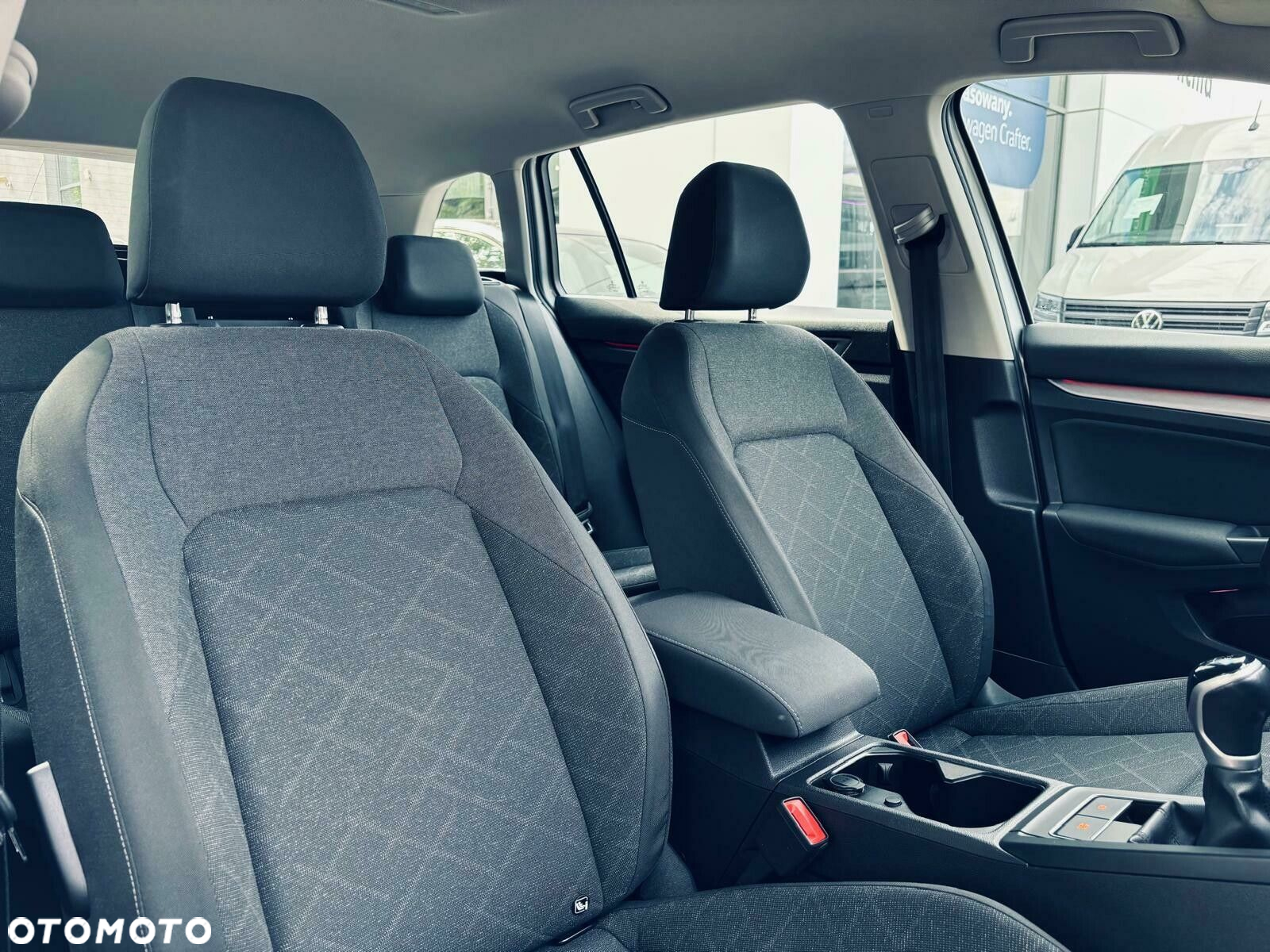 Volkswagen Golf VIII 1.5 TSI EVO Life - 14