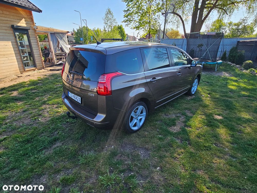 Peugeot 5008 120 VTi Premium - 8