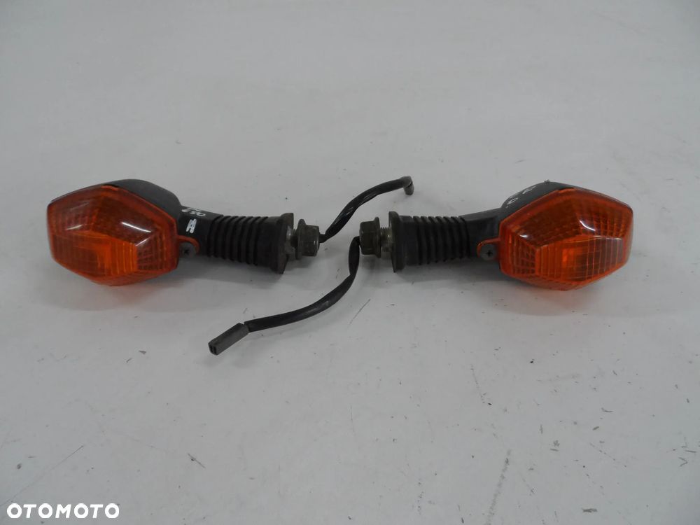 SUZUKI DL 650 kierunkowskazy tył P,L - 1