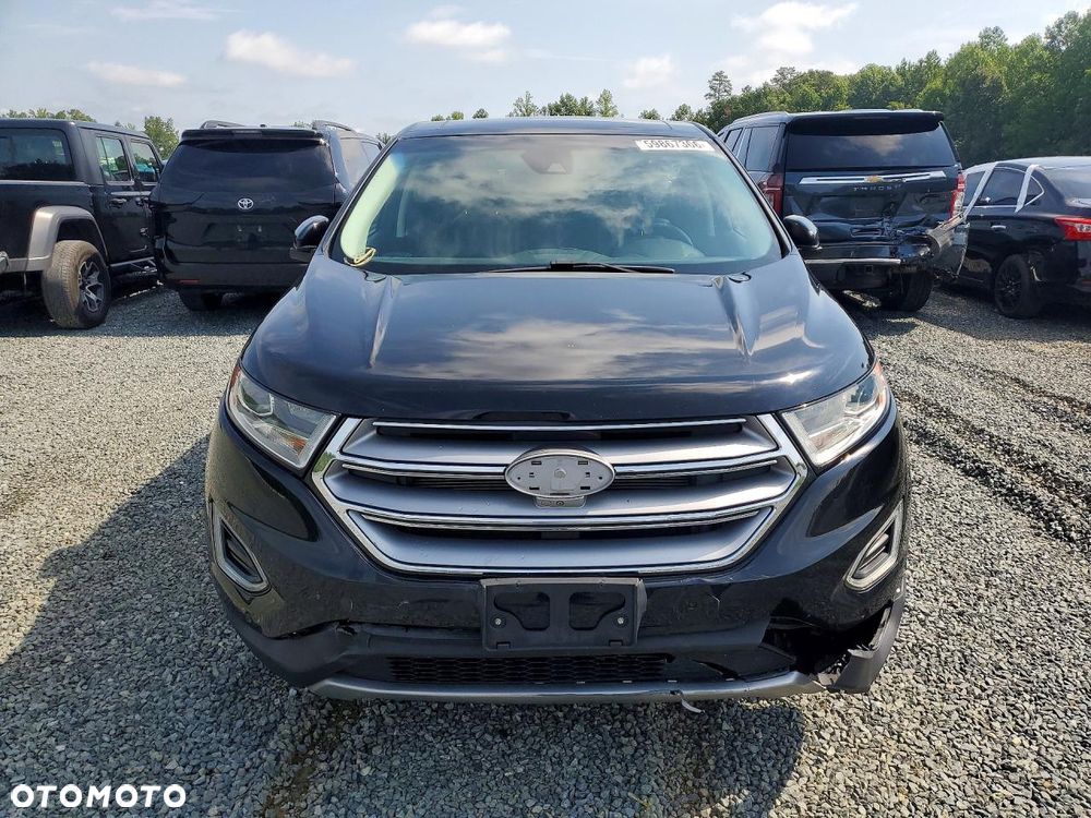 Ford Edge - 8