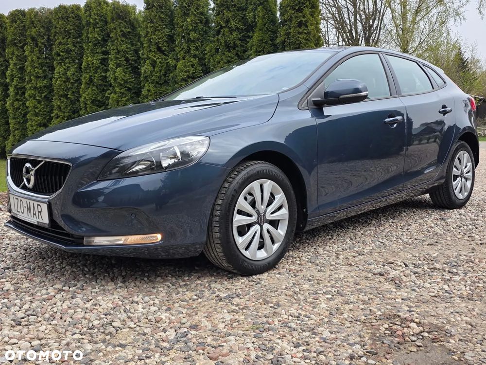 Volvo V40 D2 Momentum - 4