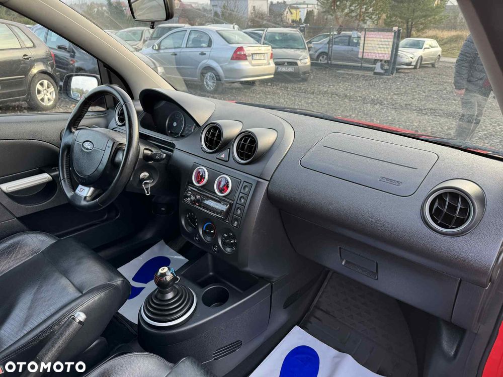 Ford Fiesta 2.0 ST - 20