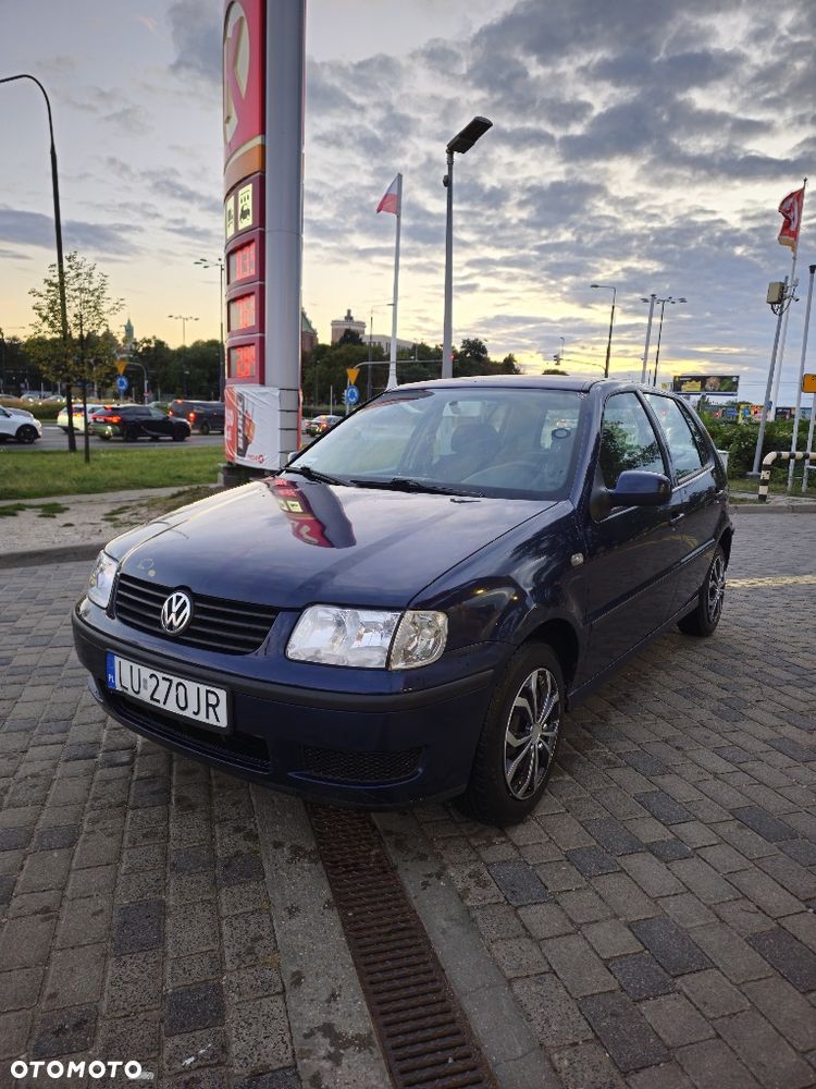 Volkswagen Polo - 1