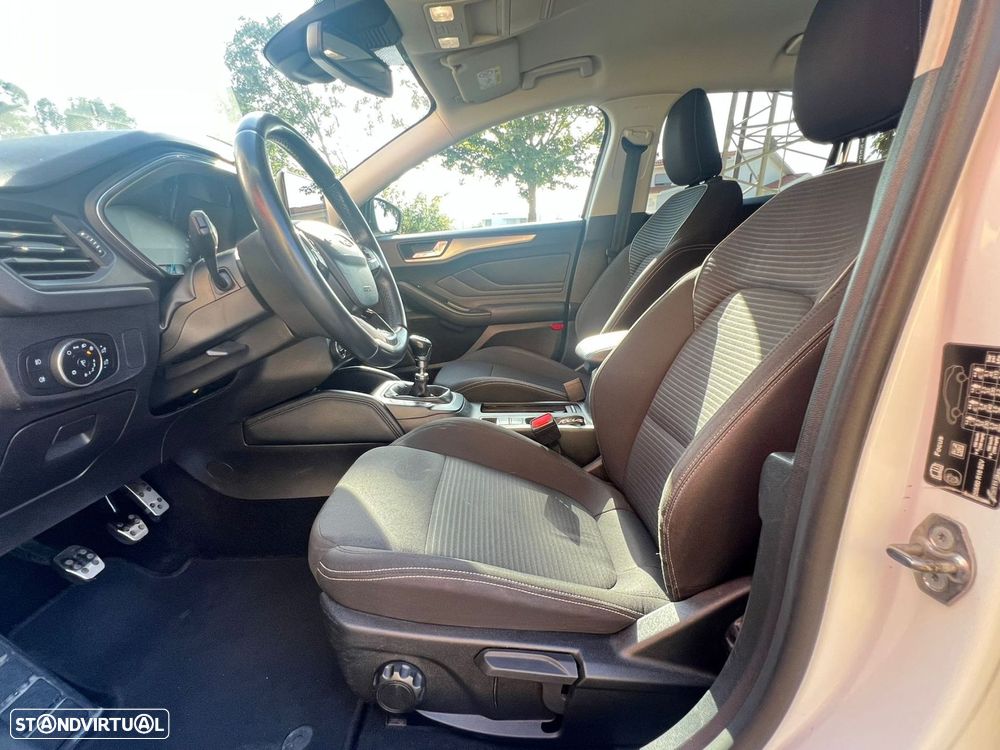 Ford Focus SW 1.0 EcoBoost S&S ACTIVE - 11