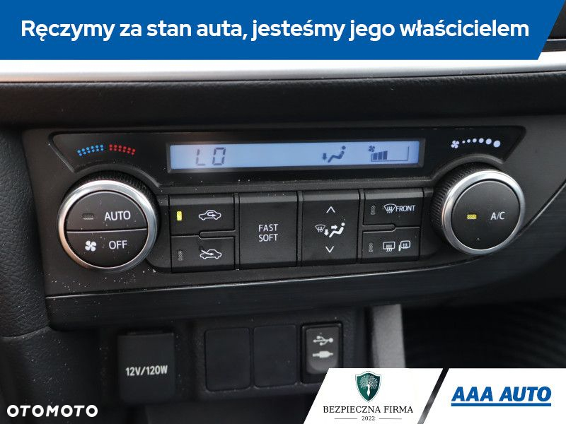 Toyota Auris - 16