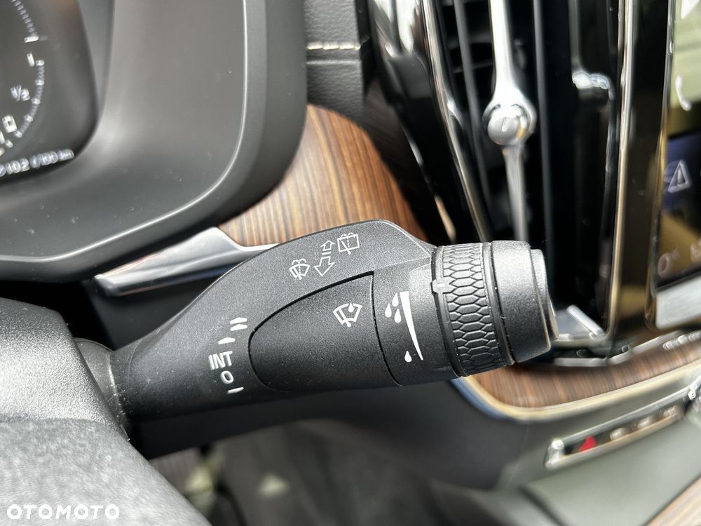 Volvo XC 60 - 24