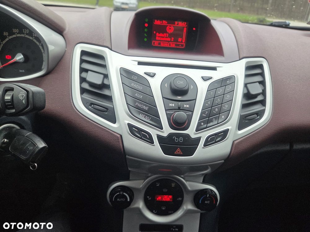 Ford Fiesta - 13