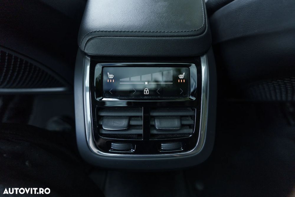Volvo XC 60 B4 D Plus Bright - 11