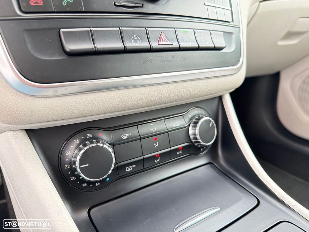 Mercedes-Benz CLA 180 CDI Urban Aut. - 14